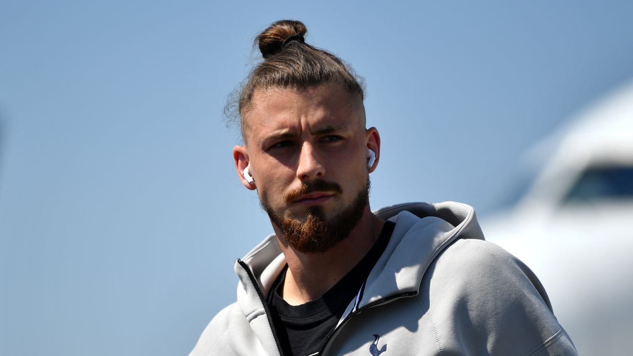 dragusin salariu taiat anunt tare neplacut pentru internationalul roman 695eb3f1dff72