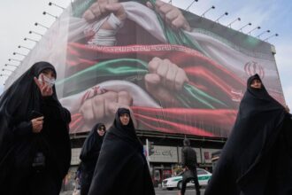 expert sua ar putea bombarda iranul in urmatoarele 24 de ore avionul premierului israelian a survolat zona de conflict 6967f59a8cf03