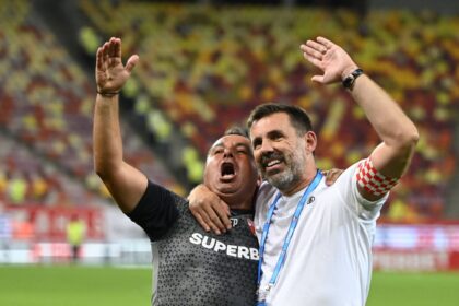 foto si video florentin petre la 50 de ani astazi este din nou aici 6969056a5cc1e