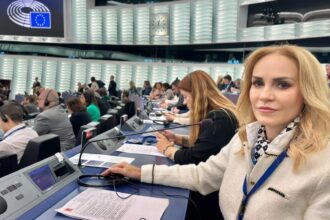 gabriela firea atac la usr nu pot ei minti cat putem noi demonstra adevarul si lupta pentru interesele romanilor 6963a48647ef2