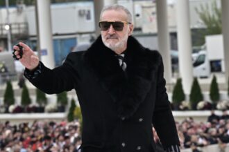 gigi becali atac la dan sucu dupa ce l a pierdut pe morutan eu nu sunt ca el nu fac asa ceva 696cb483075b8