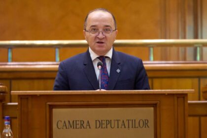 interdictie de intrare in ucraina si tratament umilitor aplicat unui deputat aur sustinator al drepturilor romanilor din bucovina de nord 697214fb90213