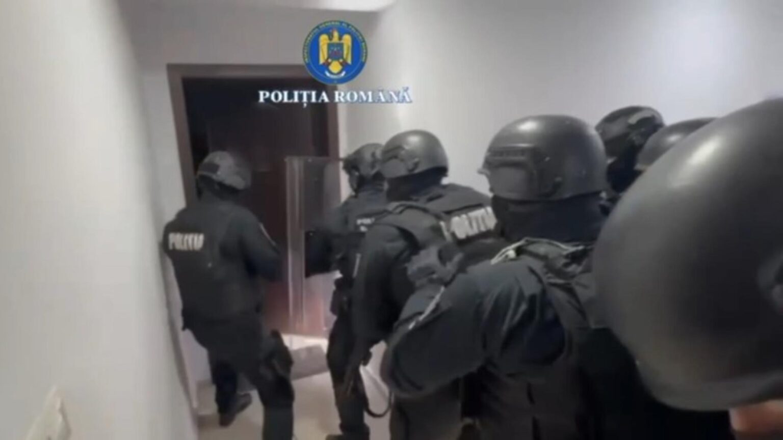 interventie de urgenta in bucuresti femeie si copil de un an sechestrati si amenintati de fostul iubit 69750c1bc4e90