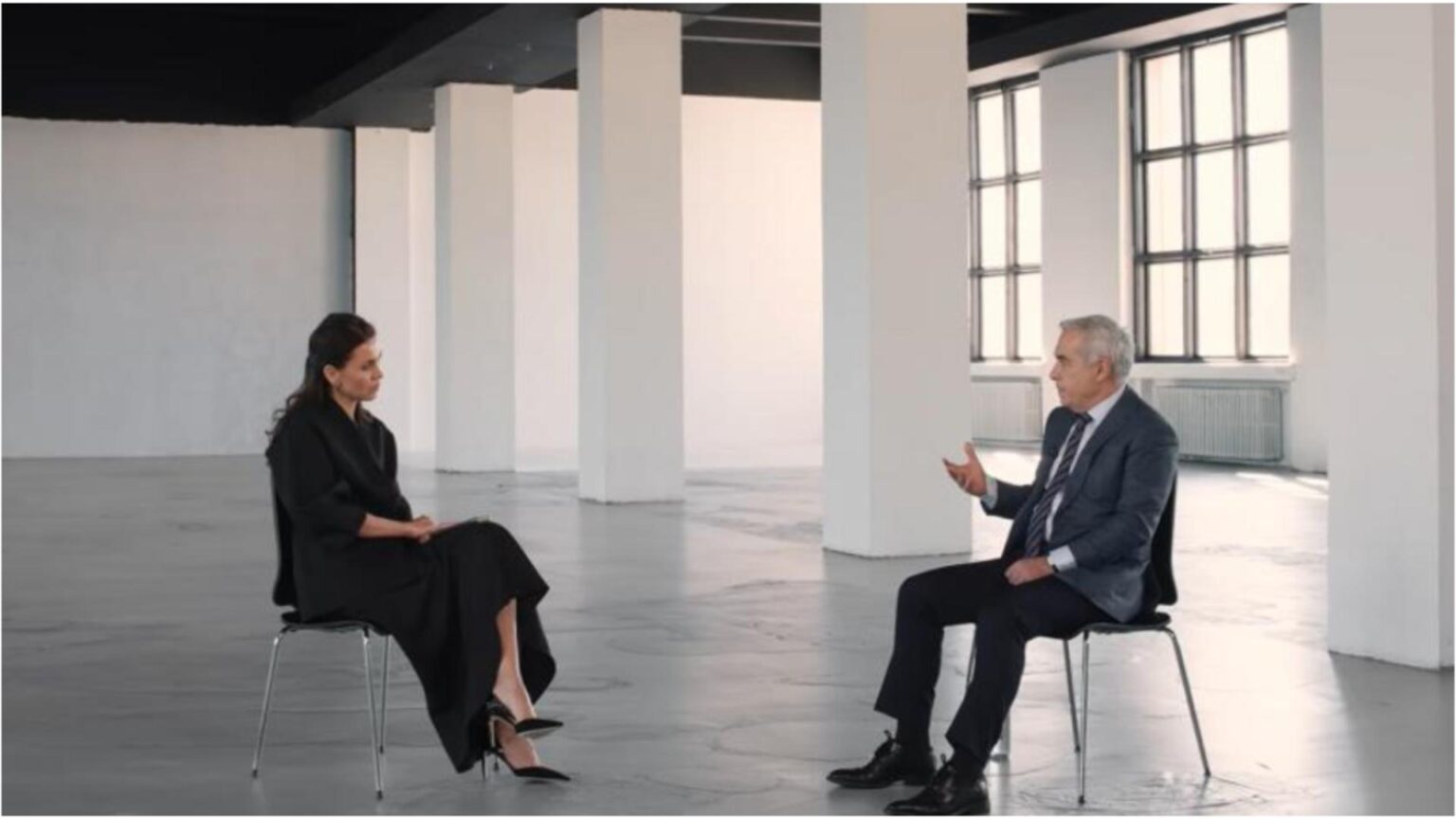 jurnalista care i a luat interviu lui calin georgescu blocata la granita e a doua oara in viata mea o data rusii si o data romanii 6978b5810abba