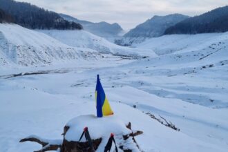 lacul vidraru golit compelt de apa a fost acoperit de zapada imagini uluitoare galerie foto 697b9ecfa7d7c