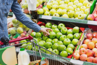 merele vandute in 13 tari europene sunt contaminate cu un nivel alarmant de cocktailuri de pesticide studiu 697b804b830ca