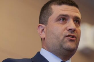 ministrul rezist de la aparare vizat de o motiune simpla radu miruta acuzat ca face declaratii iresponsabile 69661ef63a6cd