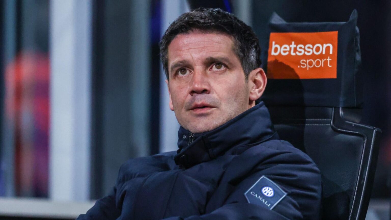 moment istoric pentru cristi chivu fostul capitan al nationalei va purta torta olimpica la jocurile olimpice 6973e00442e1f