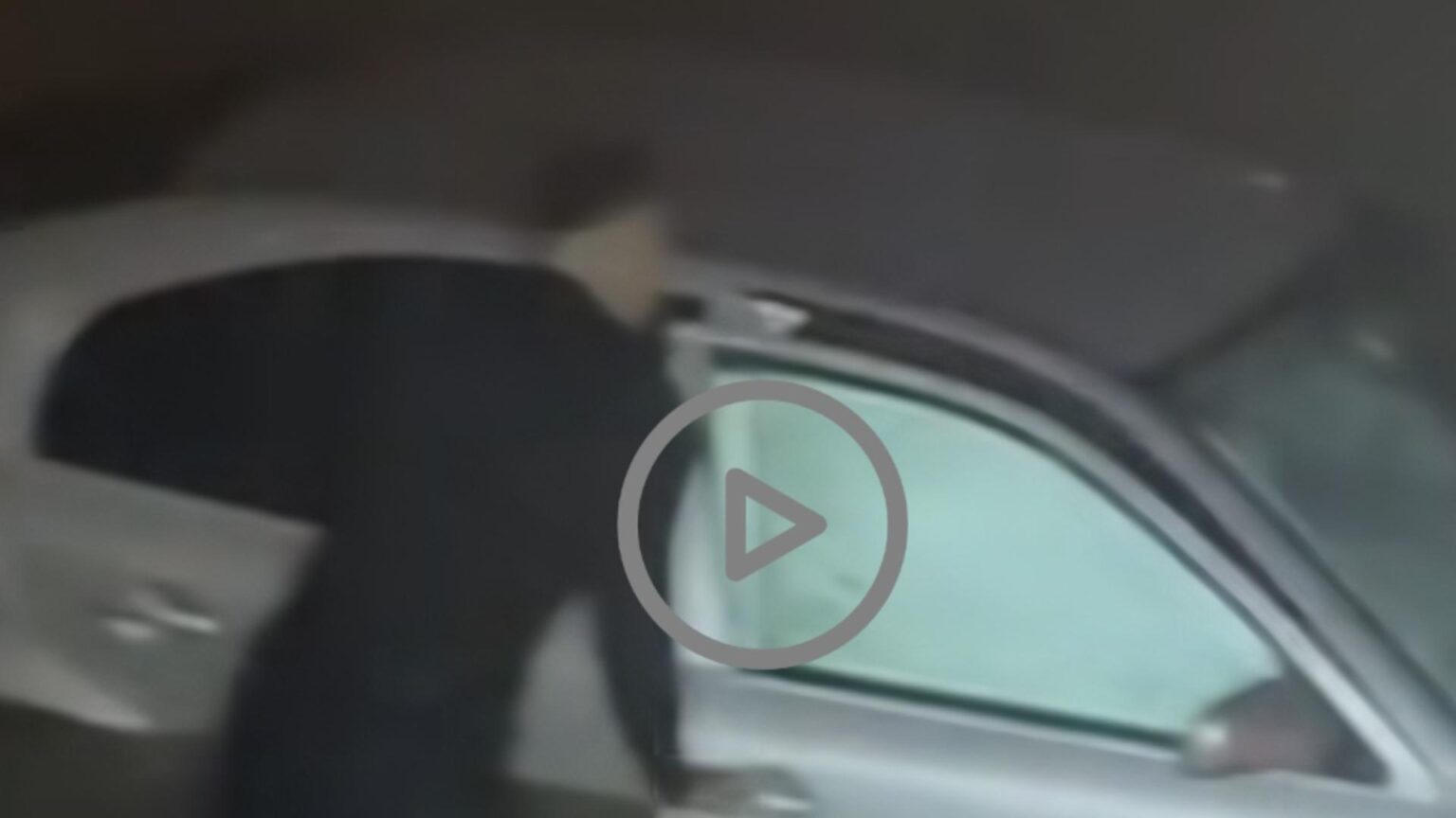 momentul in care doi politisti sar in apele reci ale jiului pentru a salva o femeie care a cazut cu masina in rau doamna ma auziti video 695f7ec8c1a7b