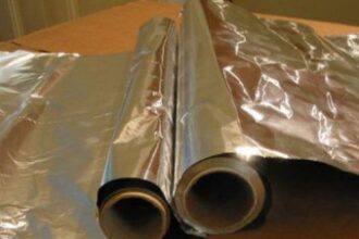 motivul pentru care folia de aluminiu are doua fete care este varianta corecta de utilizare 69789126edfd2