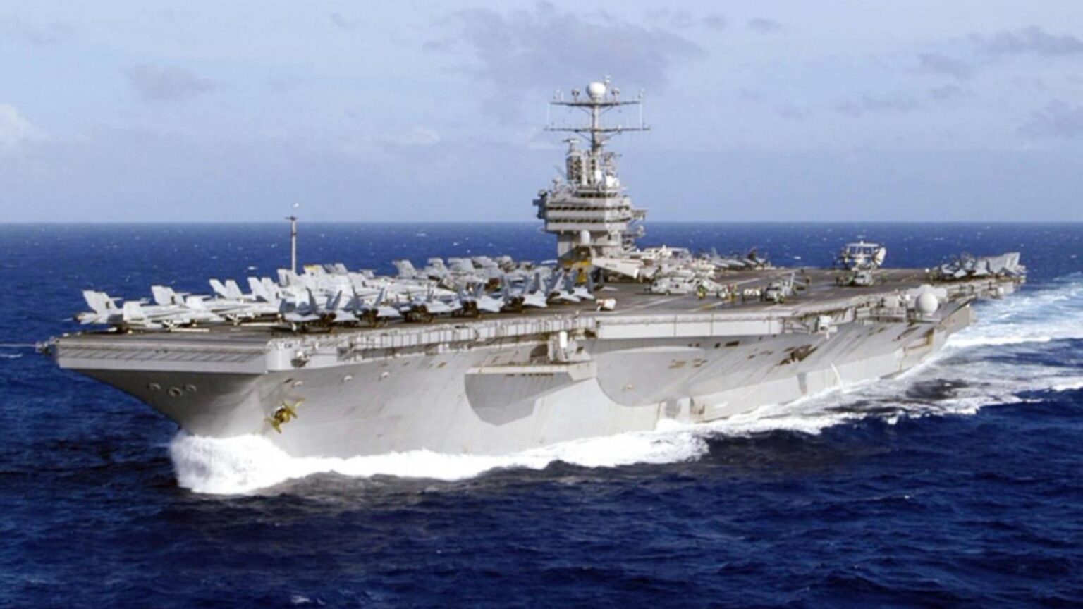 mutare grea pe tabla globala portavionul abraham lincoln a ajuns in orientul mijlociu 6977cf3393946