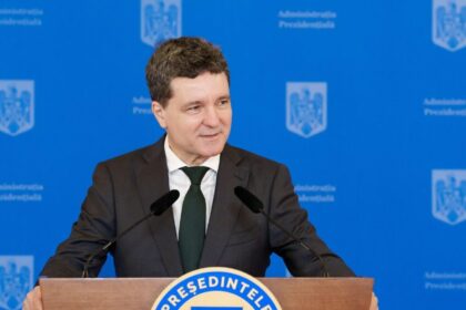 nicusor dan tace zero reactie dupa operatiunea sua in venezuela 695a1f3db0d17