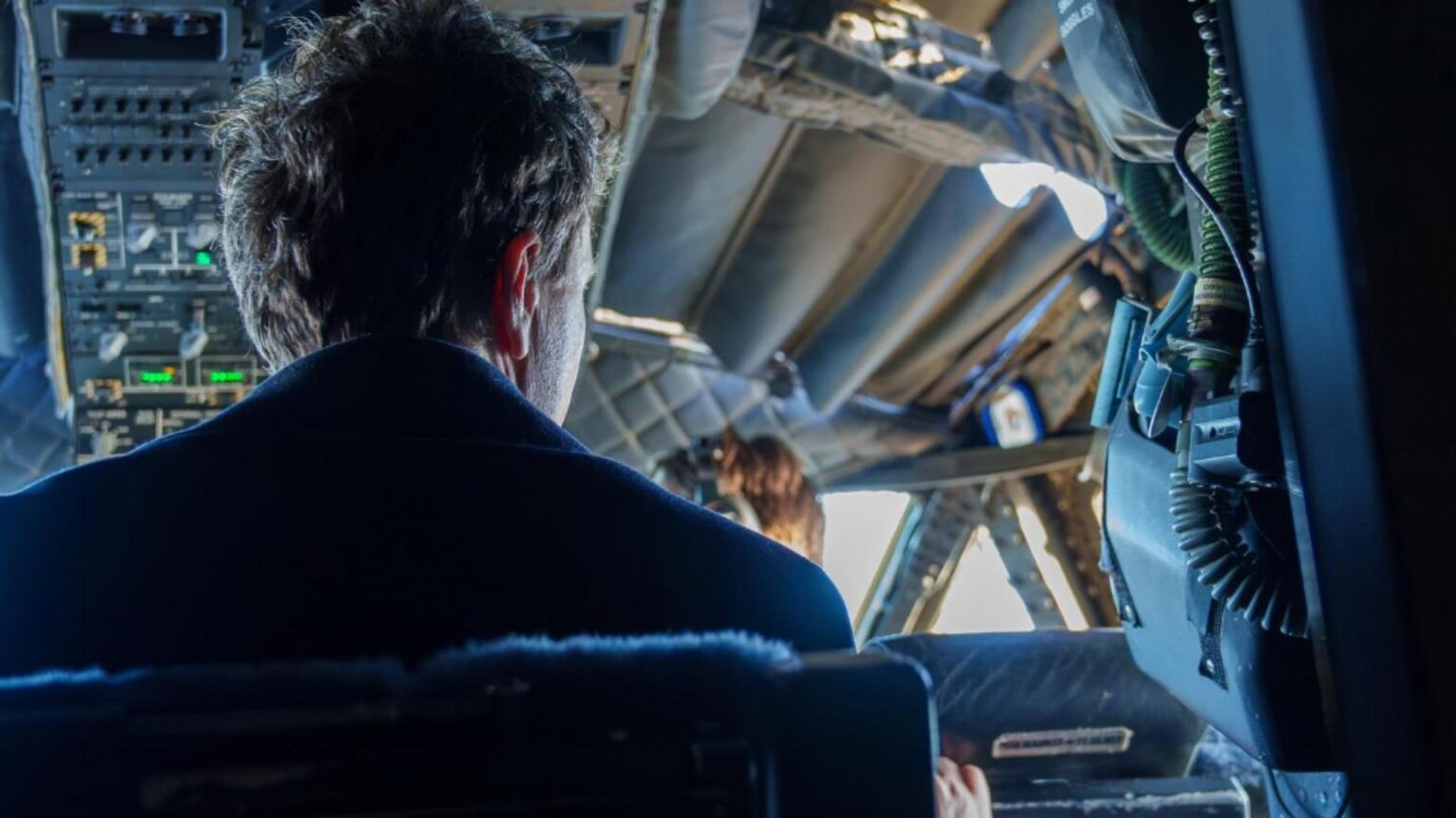 noi controverse dupa publicarea inregistrarii privind zborul deasupra elvetiei un jurnalist demonteazaa interpretarea data de nicusor dan 6960a28d6c5aa