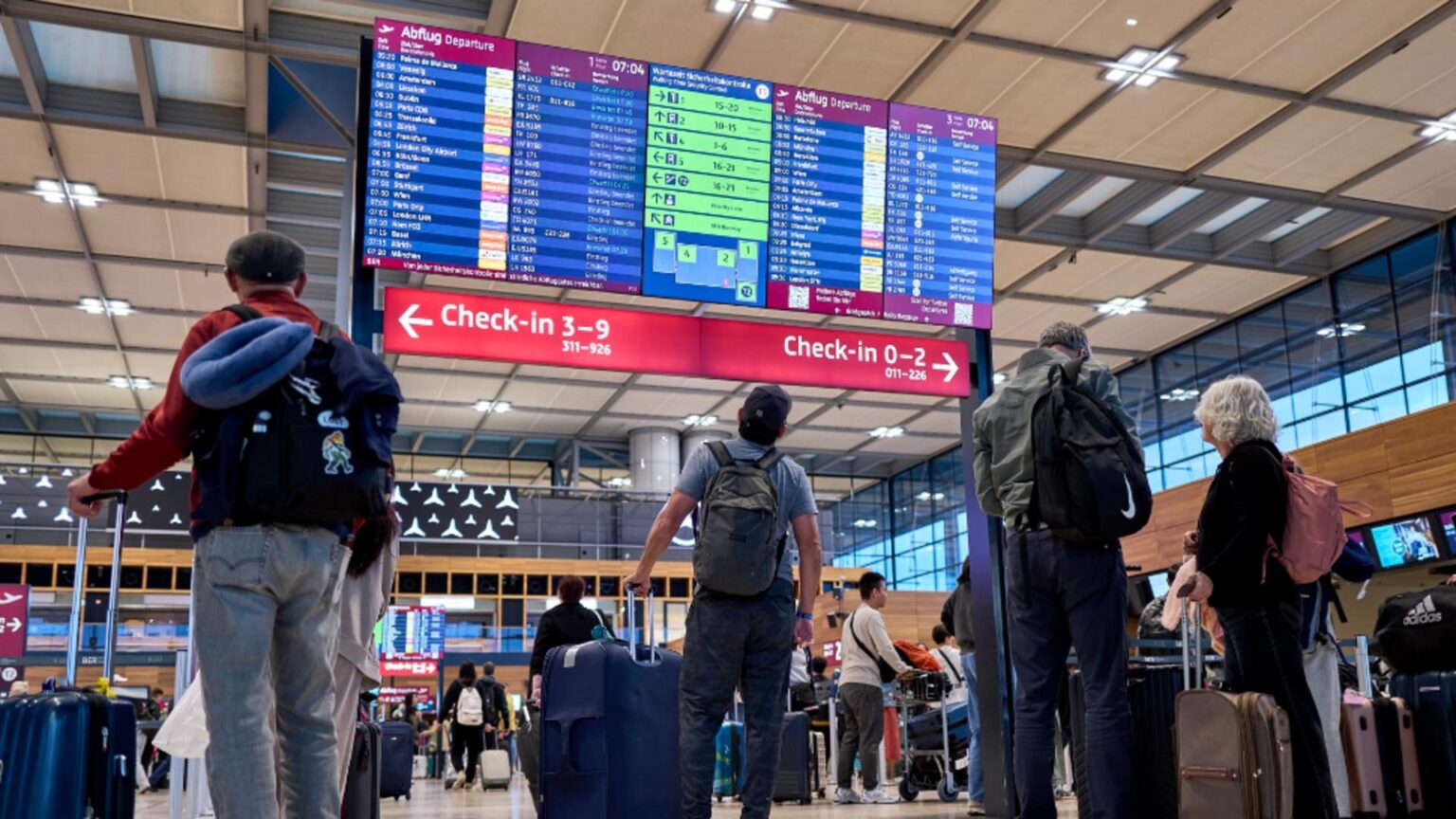 o comuna din romania va avea un aeroport modern pe o suprafata de 200 de hectare 6972171b2bce1