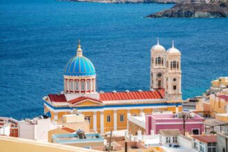 o insula din grecia ofera cazare gratuita masa si utilitati platite timp de o luna ce trebuie sa faci ca sa beneficiezi de oferta 695ab628a8a94