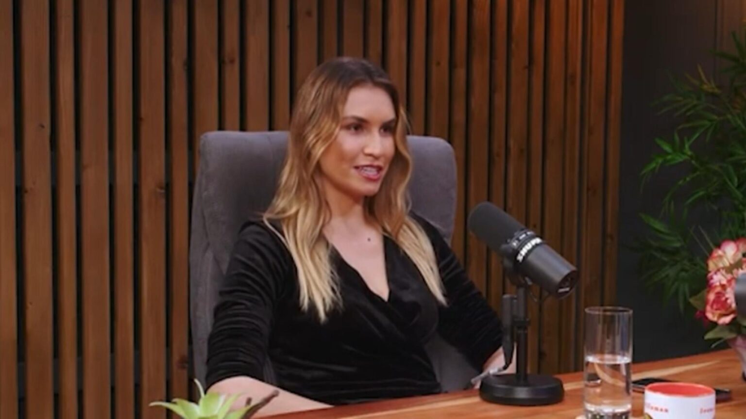 o psiholoaga cunoscuta a fost saltata de pollitie acuzata ca a furat un ceas de aur de la un afacerist femeia aparea la tv cu sfaturi de sanatate si iubire de sine 696ba40f35146