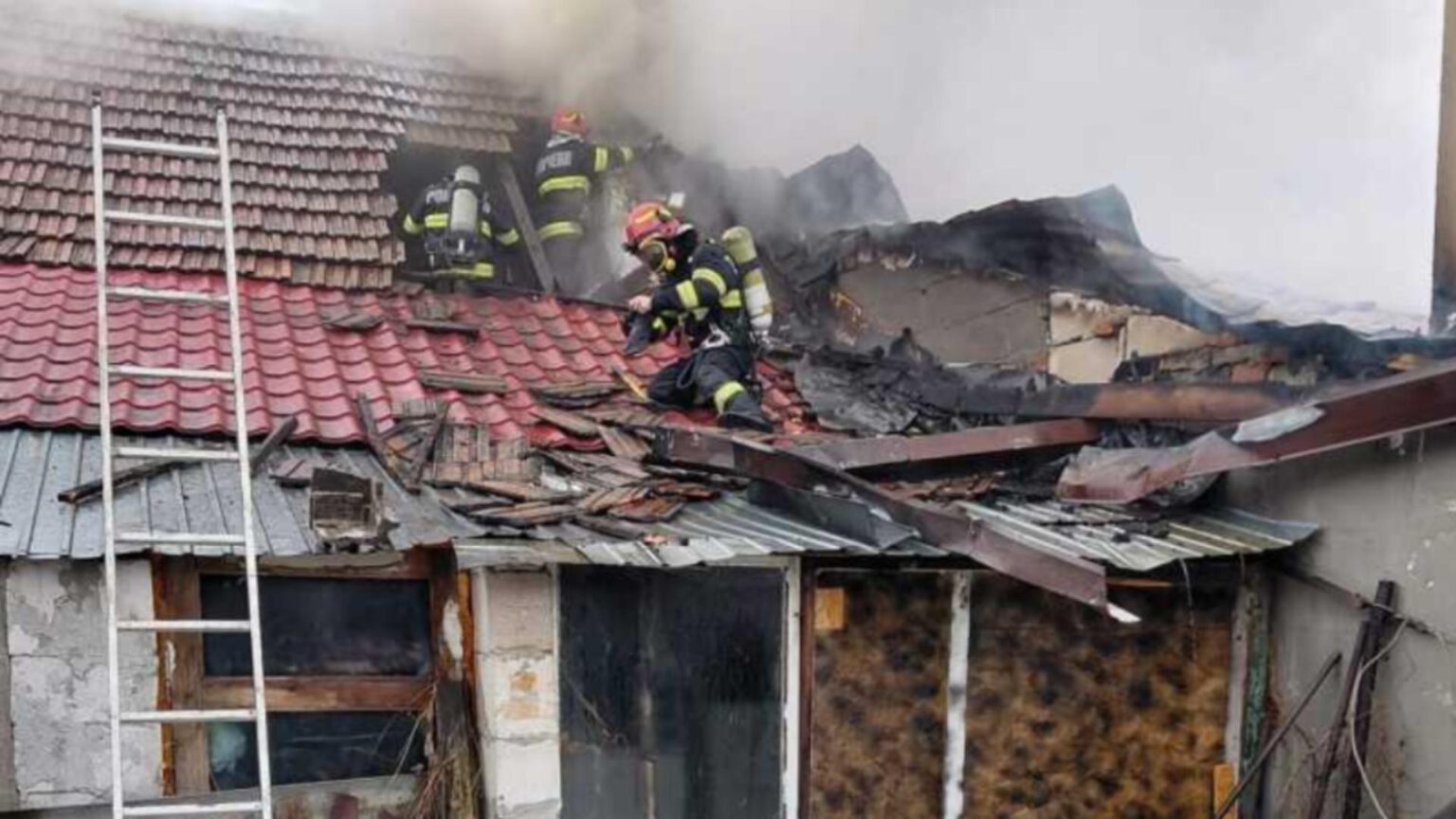 pompierii din petrosani in alerta un cos de fum stricat a facut ravagii foto 697e15635a908