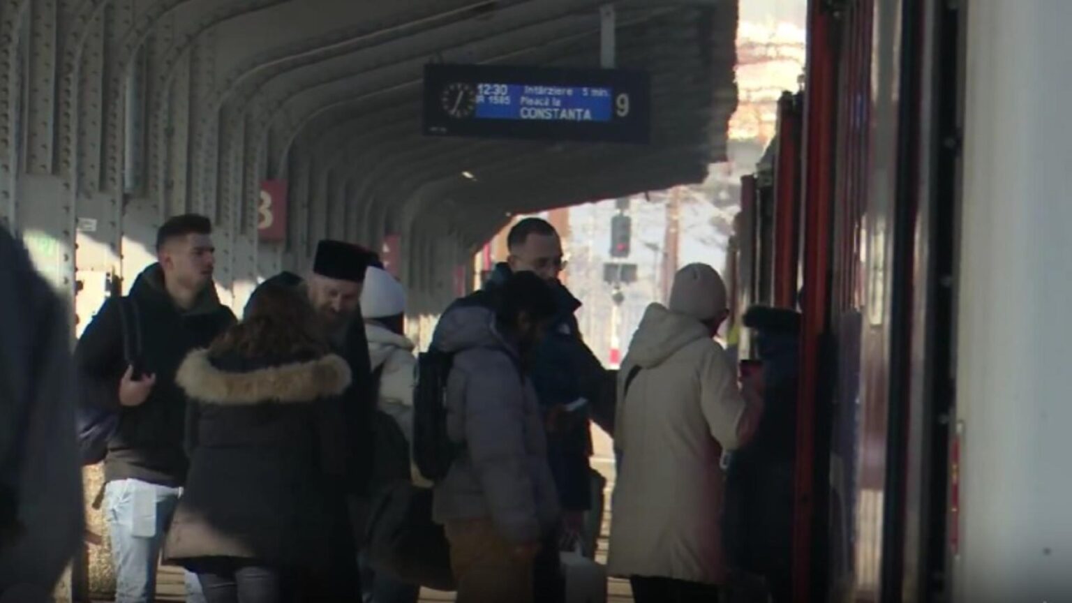 romania pe sine rupte mostenirea pe care o ignoram cfr in coma trenuri lente si gari in paragina 697511dc7edad