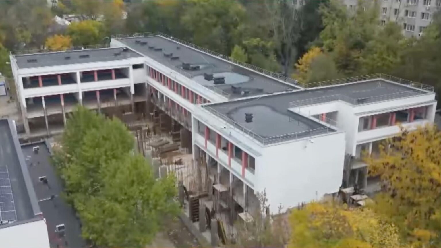 sali de sport si spatii multifunctionale parte a investitiilor primariei sectorului 3 in modernizarea unitatilor de invatamant 697b5c0544932