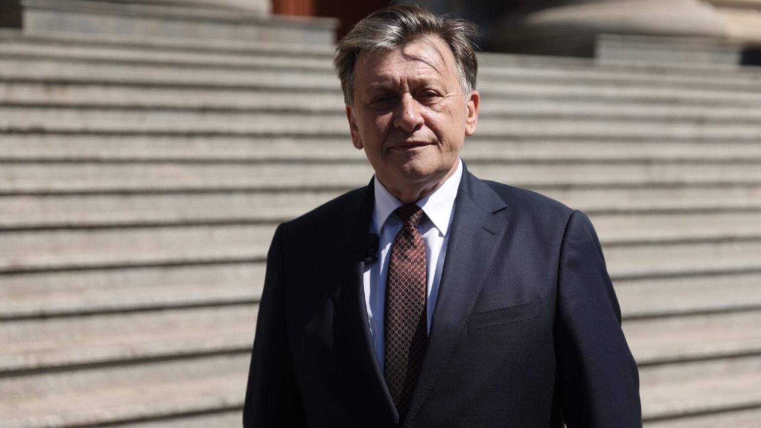 sar scantei pe scena politica ce spune crin antonescu despre anularea alegerilor si interzicerea lui calin georgescu video 697908aca405d