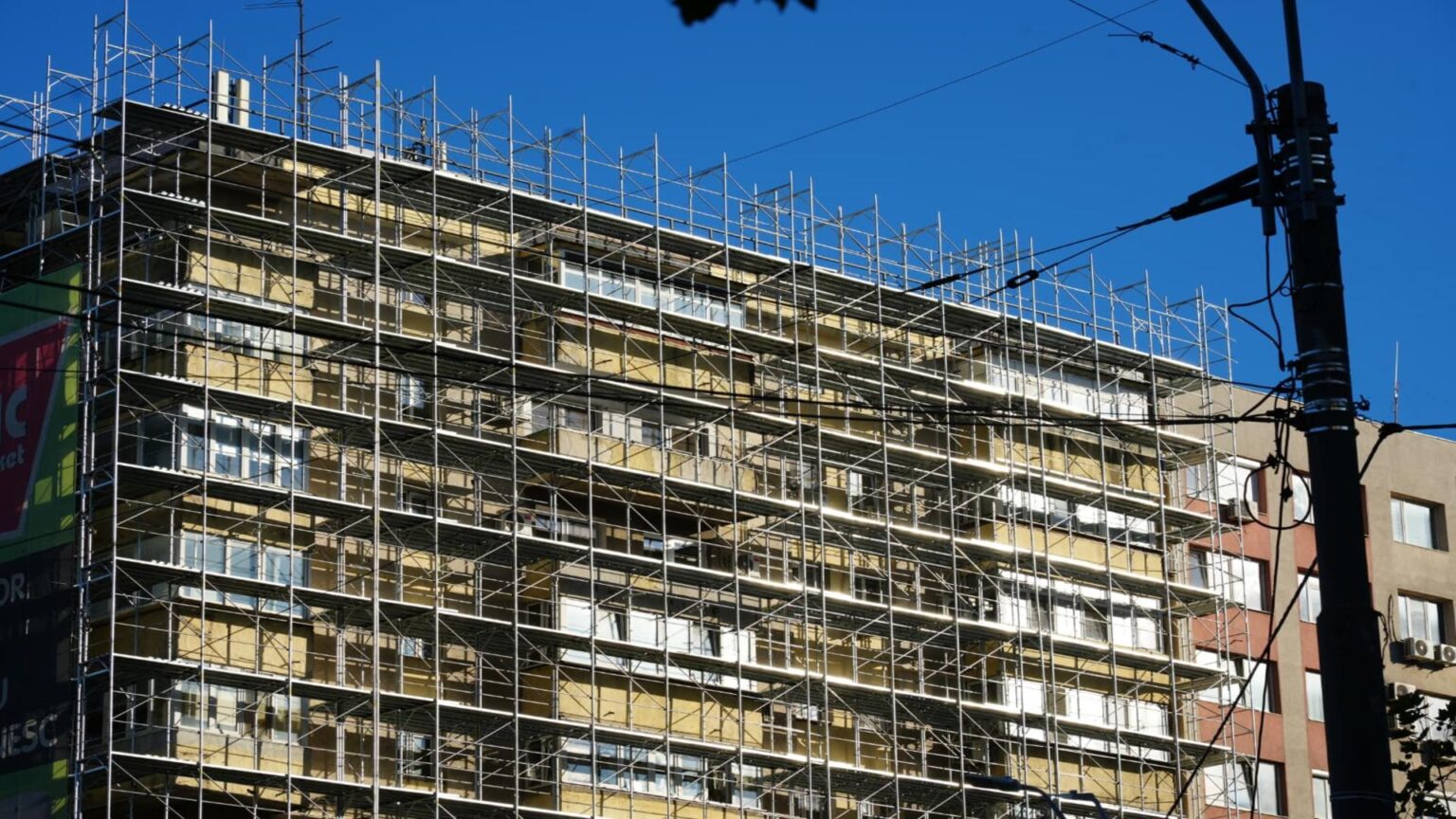 sectorul 3 continua reabilitarea si consolidarea blocurilor 100 de imobile finalizate in 2026 69664ffecdfae