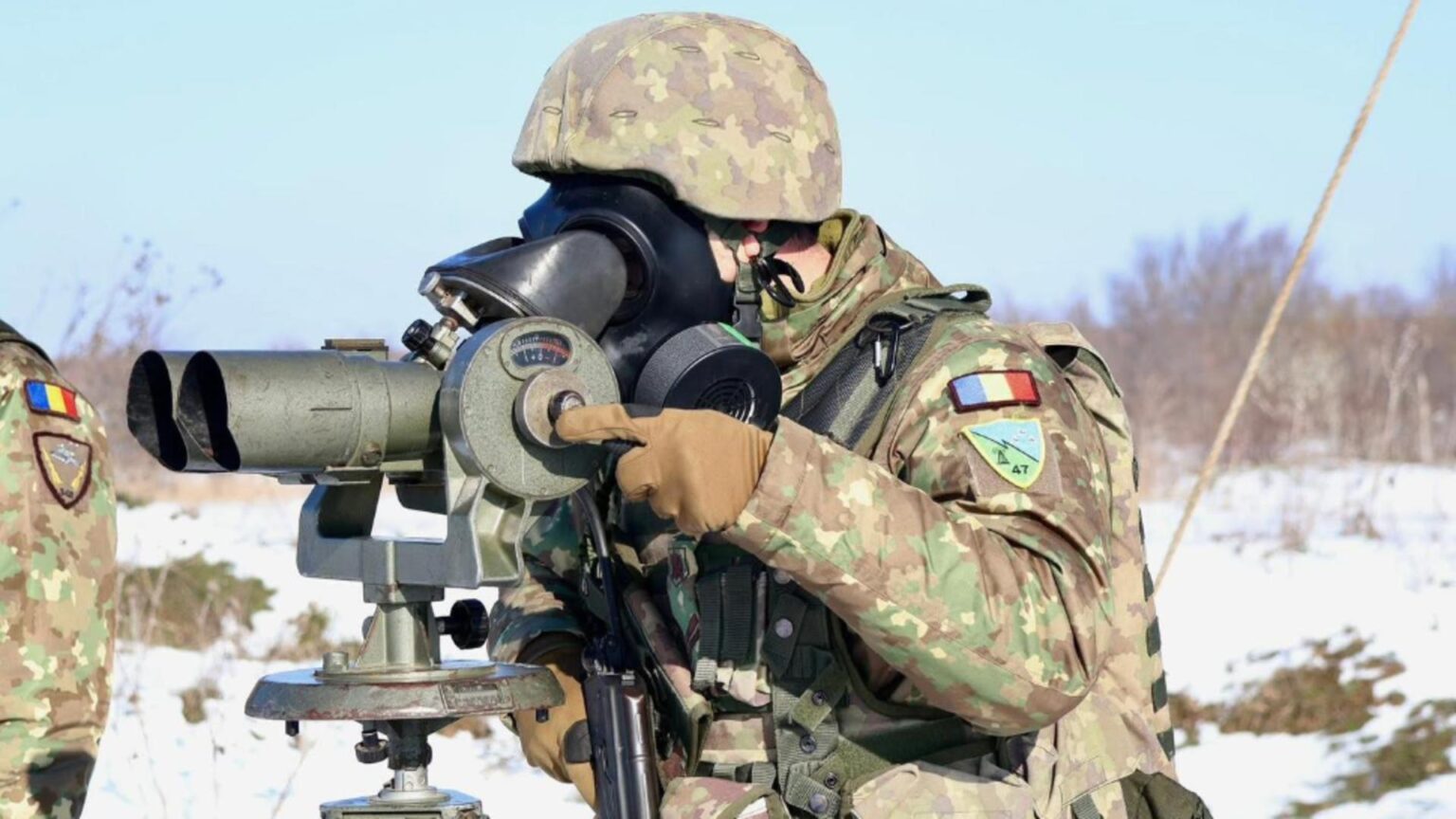 specialisti programul de voluntariat risca sa fie un esec rezistii cumpara echipamente vechi si sfideaza militarii 6979d5a613358