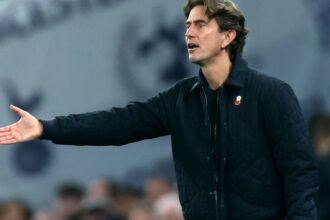 thomas frank le raspunde contestatarilor dupa egalul cu burnley sunt sigur ca fanii pot vedea imbunatatirile 6975bb96abd63