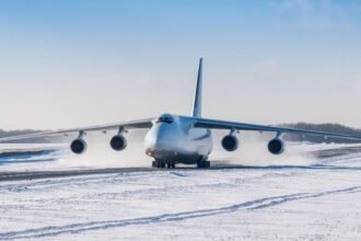 traficul aerian perturbat de ger haos pe mai multe aeroporturi europene restrictiile impuse 6966144c43950