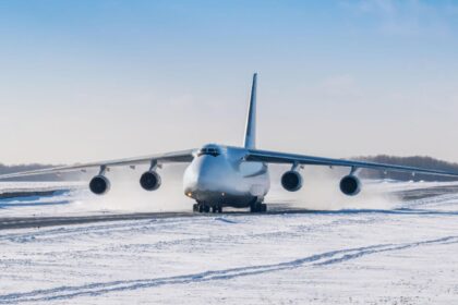 traficul aerian perturbat de ger haos pe mai multe aeroporturi europene restrictiile impuse 6966144c43950