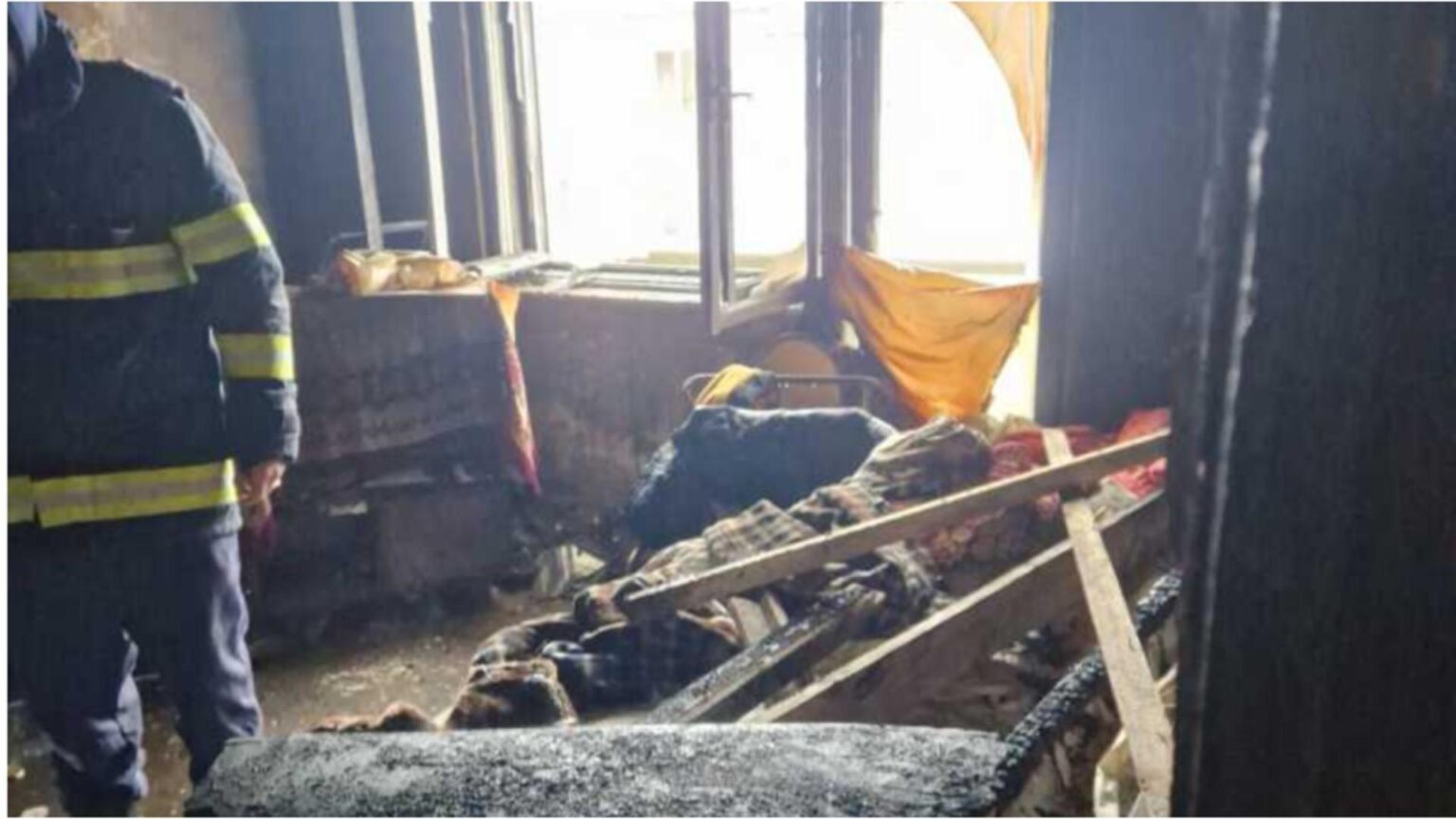 tragedie in hunedoara o femeie a murit intoxicata cu fum in urma unui incendiu 6966224c9b916