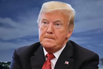 trump se teme ca va fi pus sub acuzare daca nu castiga alegerile din noiembrie 2026 695d5a56427fe