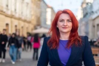 un nou scandal de coruptie loveste tabara rezistilor o apropiata a lui dominic fritz in vizorul ani dupa ce a ocupat ilegal doua functii de conducere 6964fb5dc5921