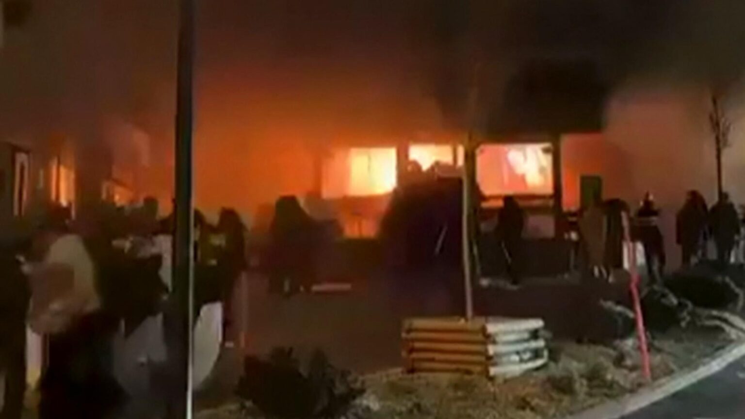 un roman in continuare disparut dupa tragedia din elvetia 6958dbcd906fc