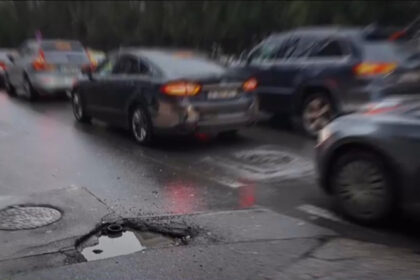 video bucurestiul plin de gropi si strazi distruse mai bine asfaltam o data la 2 3 ani si dam din start un pret semnificativ mai bun 697902e3c0439