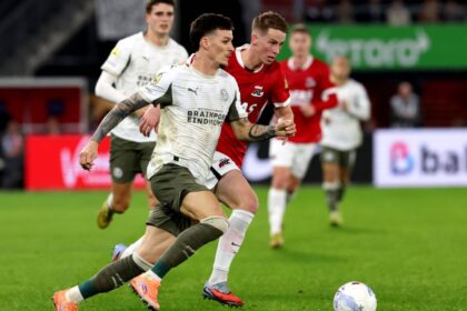 video cam subtire dennis ce nota a primit man in macelul az alkmaar psv eindhoven 1 5 697514599e90b