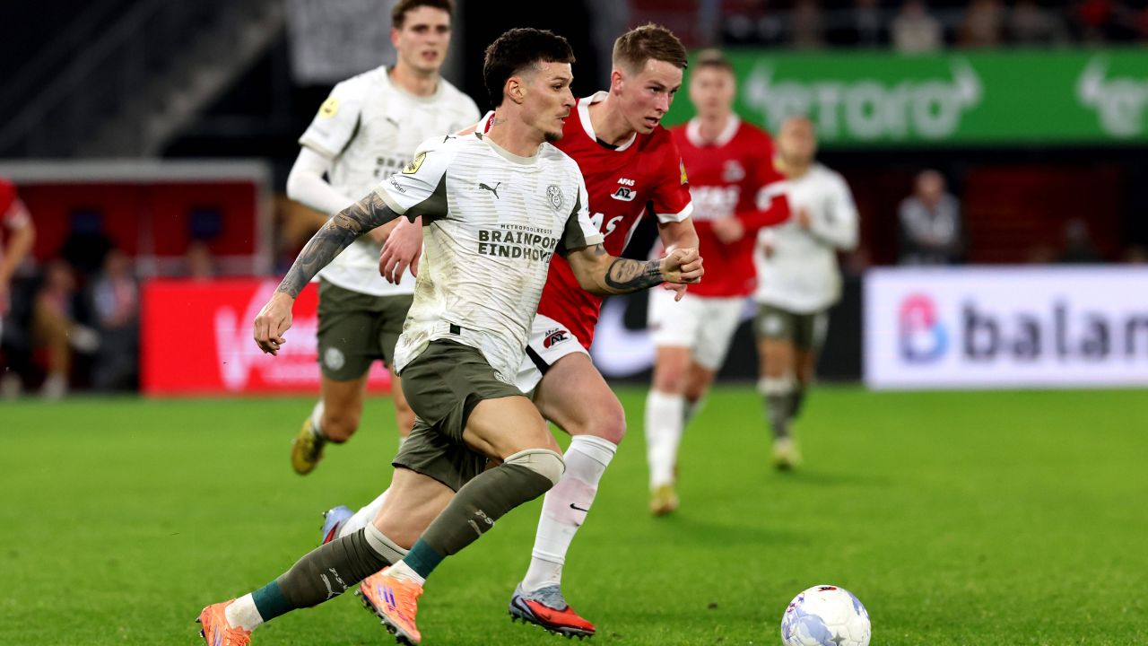 video cam subtire dennis ce nota a primit man in macelul az alkmaar psv eindhoven 1 5 697514599e90b