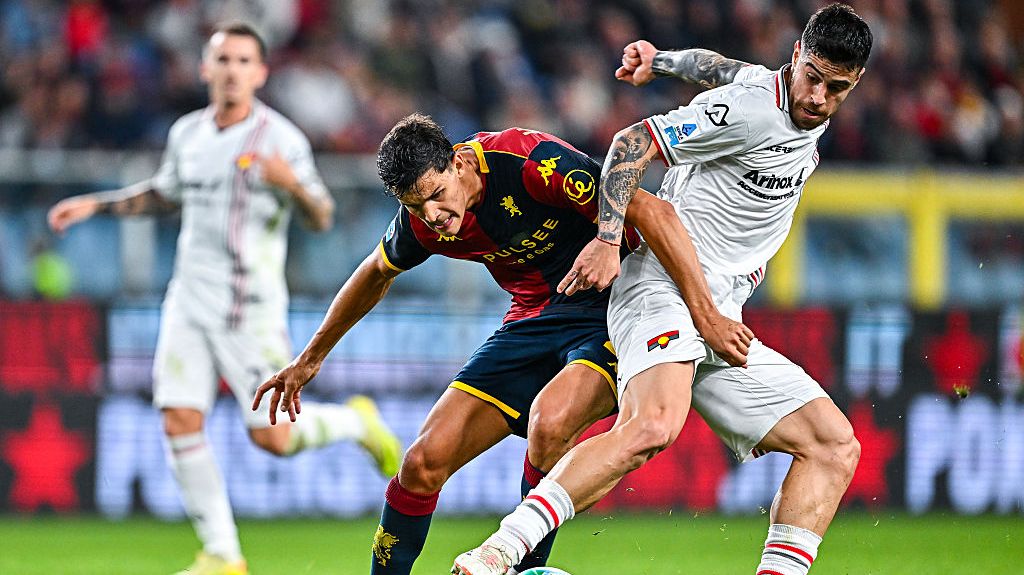 video i a strans mana lui dan sucu si a zburat in argentina fotbalistul laudat de messi surprins in aeroport 695ea825eeb5e