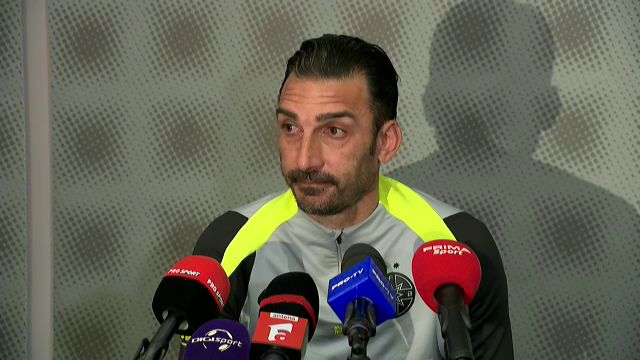 video intrebarea la care elias charalambous nu a stat pe ganduri sa i intrebati pe meme si pe boss 696760a14e560