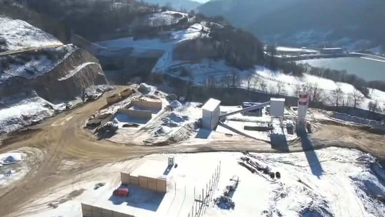 video lucrarile pe a1 sibiu pitesti avanseaza si pe timp de iarna seful cnair sapaturile in versant nu sunt impiedicate de vreme 69628ffd4d339