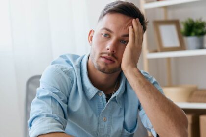 you can spot a man whose father was absent by these 10 specific behaviors 6959c36068257