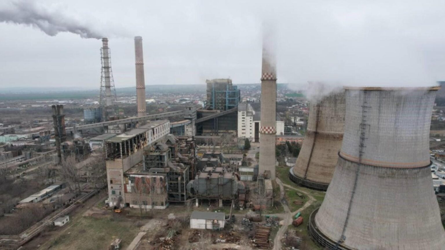 700 de angajati vor fi concediati dupa inchiderea unei centrale pe carbune dintr un oras din romania 697efc1639bcd