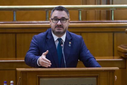 dan tanasa deputat aur nicusor dan dinamiteaza relatia romaniei cu partenerul strategic al tarii pentru a si salva propria putere 69844e274116b