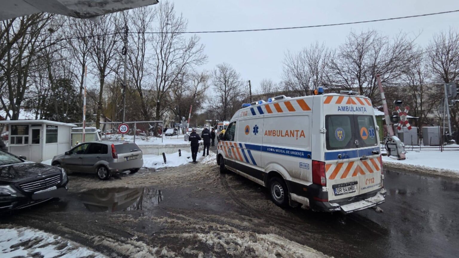 femeie lovita de tren langa sediul politiei locale din giurgiu victima este resuscitata 6980a32b9a81c